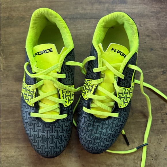 Under Armour Force Soccer Cleats, Size 13K - Picture 2 of 7